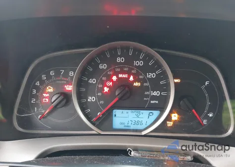 2013 Toyota Rav4 Xle из США, поврежденный, VIN 2T3RFREV8DW110911